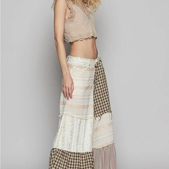 POL Contrasting Panel
Patchwork Wide Leg Pants in Natural Multi - Picture 3 of 14